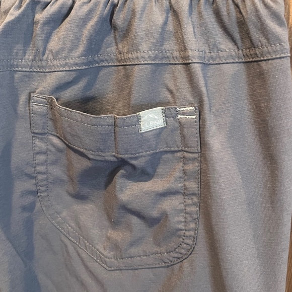 L.L. Bean Gray Hiking Jogger Pants - Picture 9 of 10